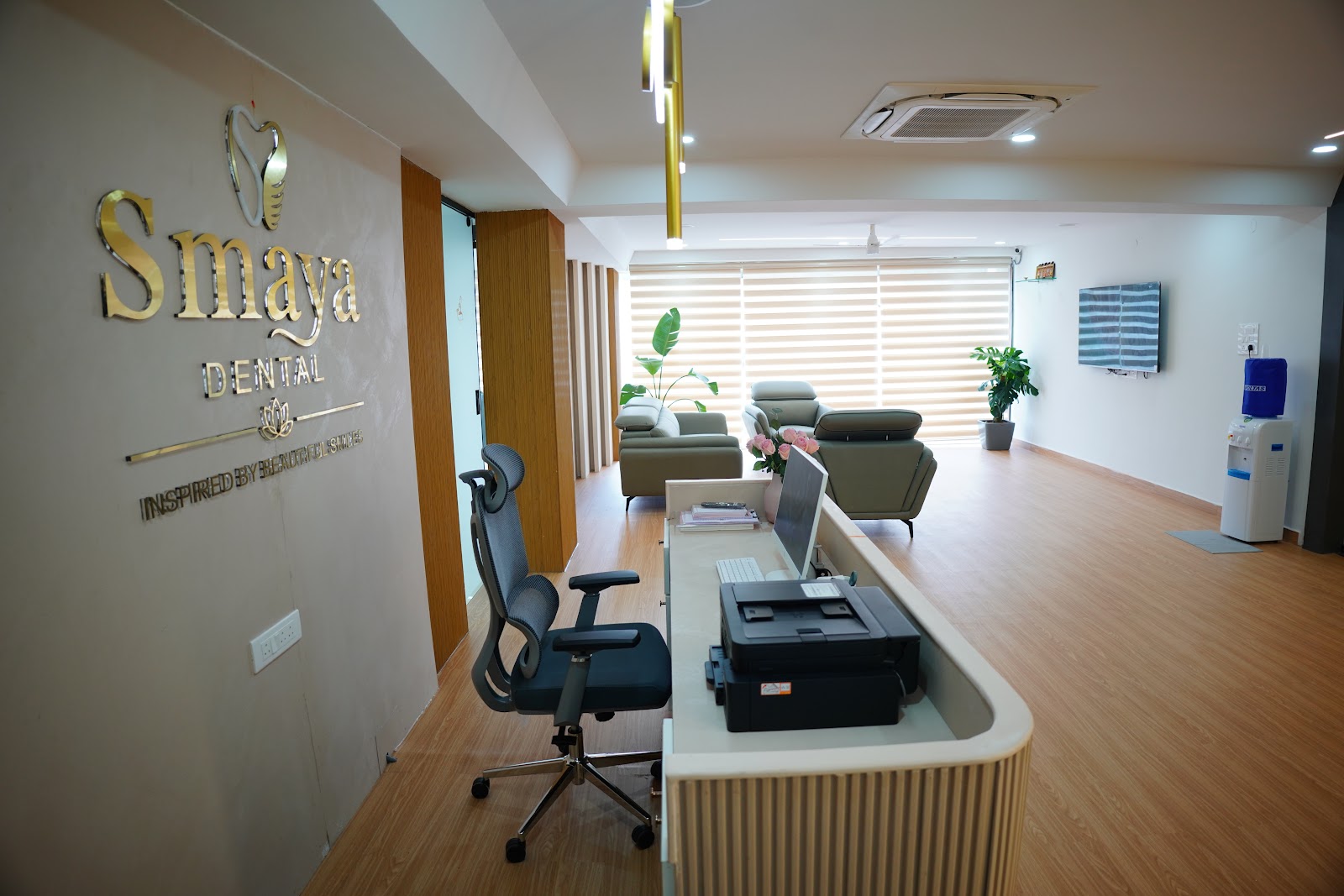 Reception & Welcome Desk